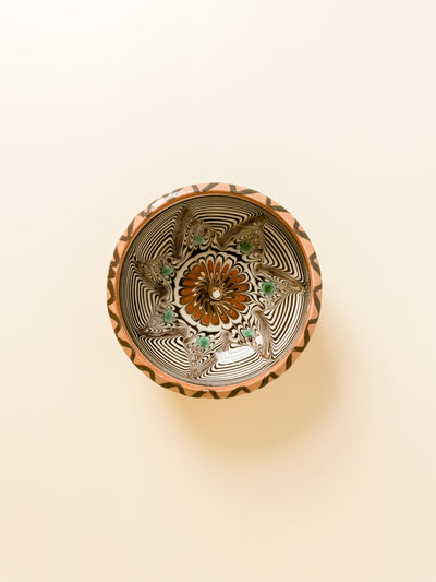 castron-10cm-ceramica-horezu-popa-floare-caramizie-mijloc-stea-maro-puncte-verzi-pe-spirala-maro-1