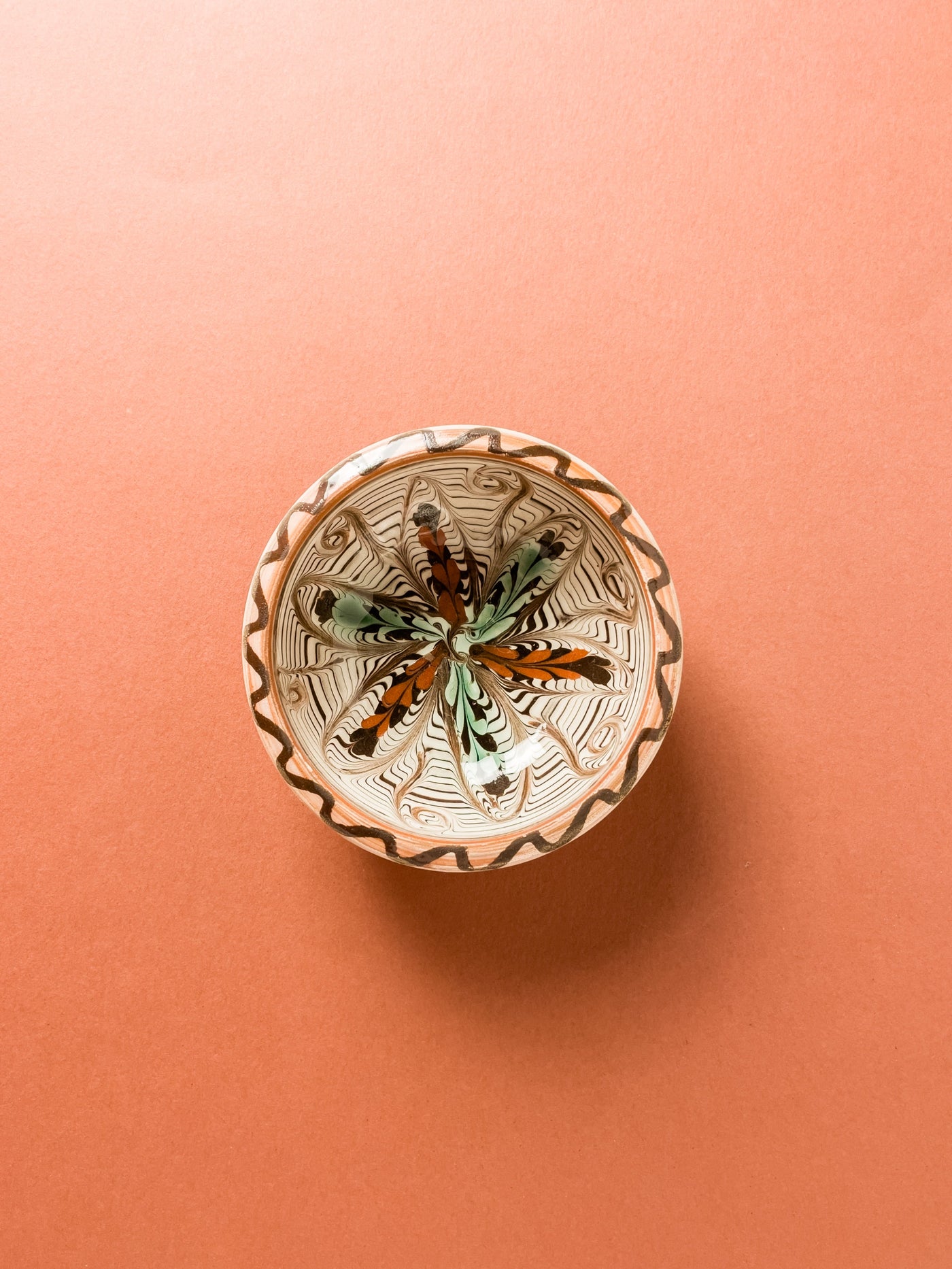castron-9cm-ceramica-horezu-popa-floare-sase-spice-verde-maro-contur-maro-cu-spirala-1