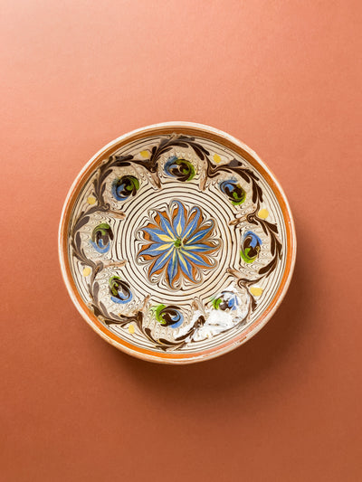 farfurie-18cm-ceramica-horezu-stefanescu-floare-albastru-galben-centru-floare-muguri-exterior-1