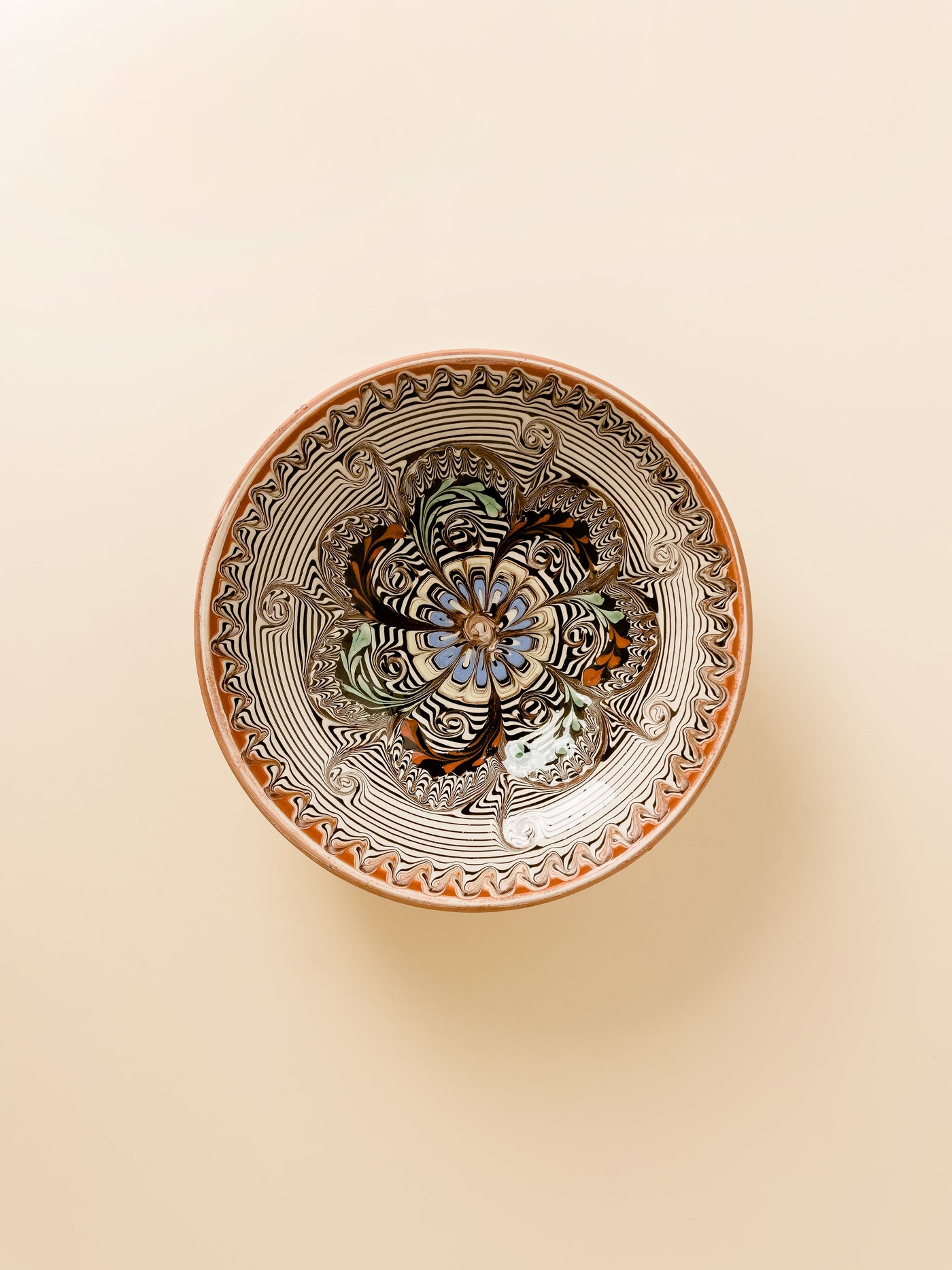 taier-15cm-ceramica-horezu-popa-floare-albastra-complex-volute-spice-1